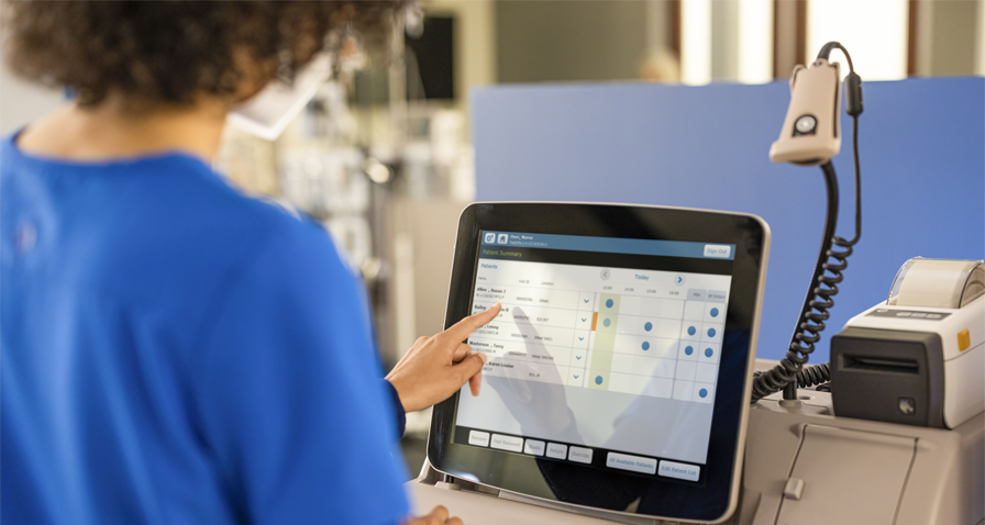 Pyxis_MedStation_ES_Nurse_Viewing_Patient_Summary_banner 